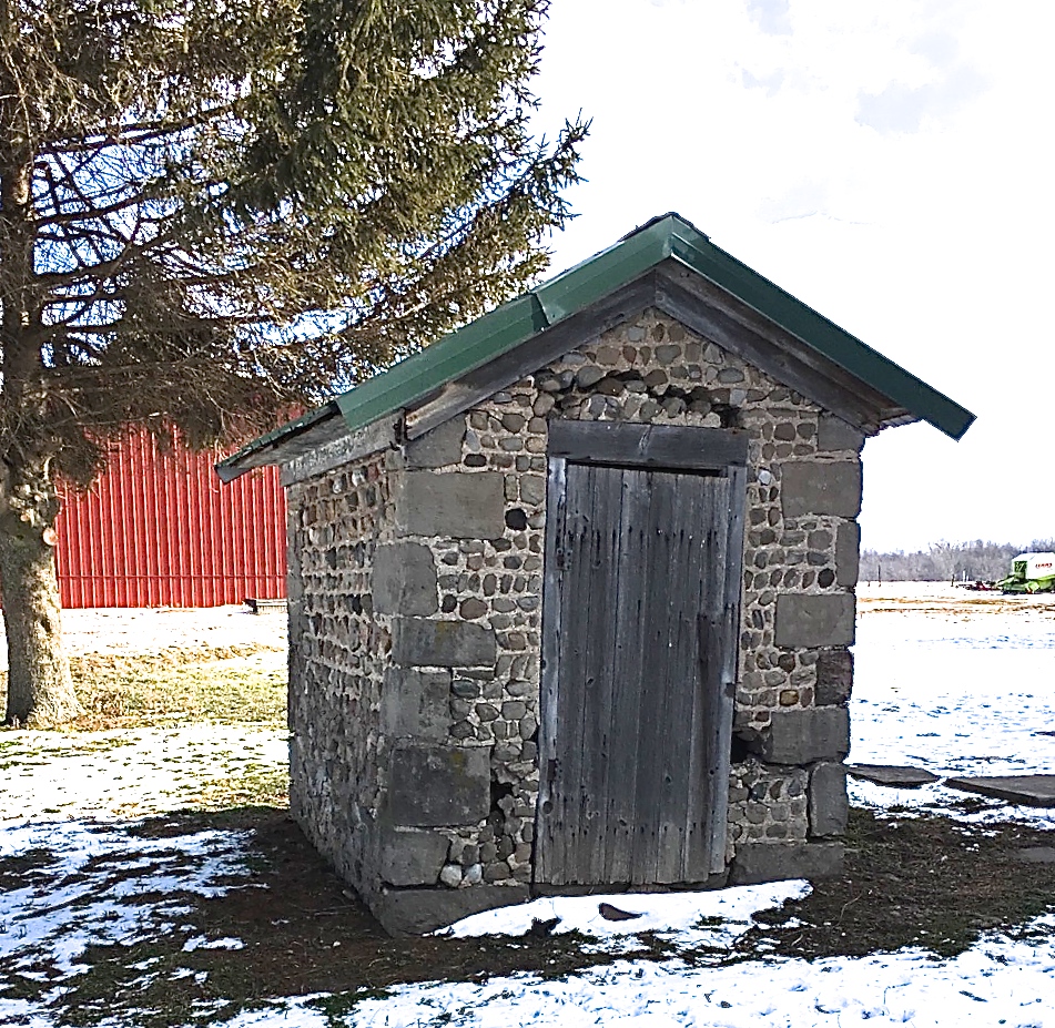 smokehouse shelby, ny bee farm